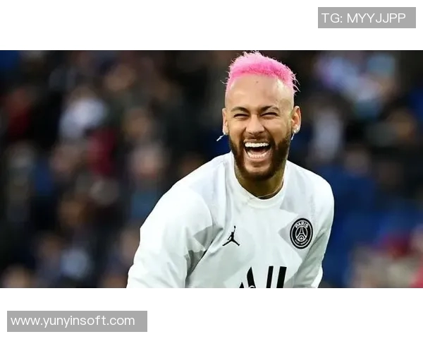 乌拉圭足球明星展现强健肌肉与运动魅力的完美结合