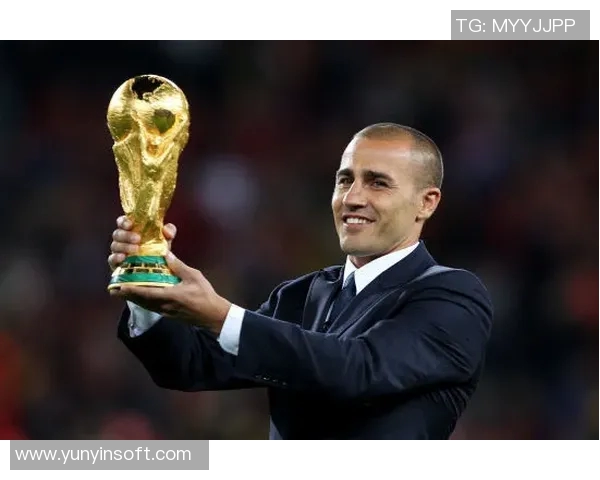 播求与足球明星同框合影展现运动魅力与友谊的精彩瞬间